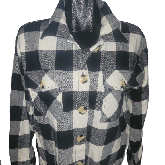Suzy Shier Black And White Plaid Flannel Shirt M - Picture 2 of 7